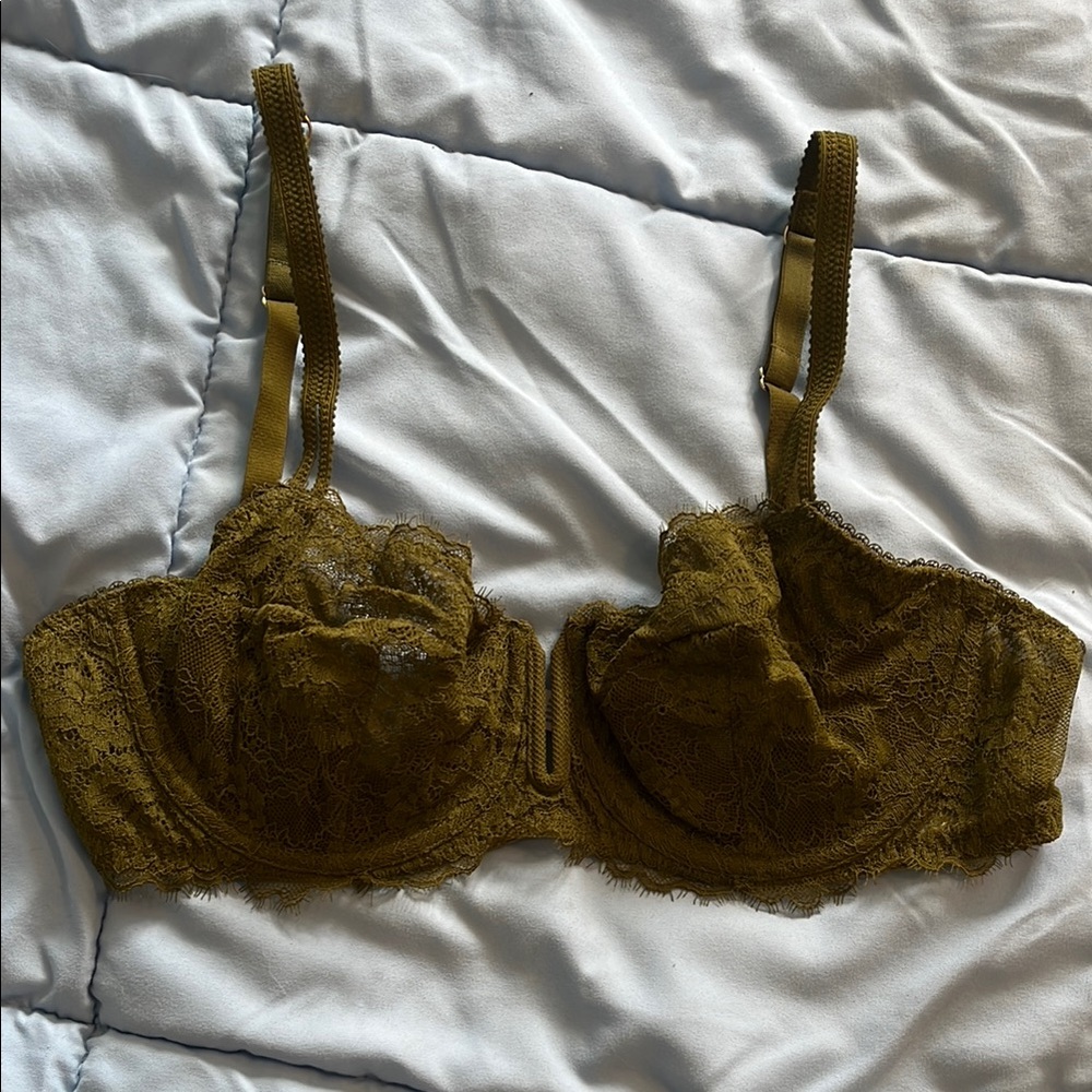 Auden Lace Underwire Bra